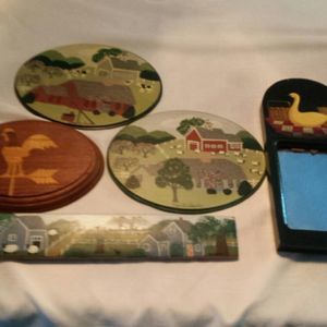 Lot of 5 country farmhouse decorations plus brown macrame 31 inches 3 rings